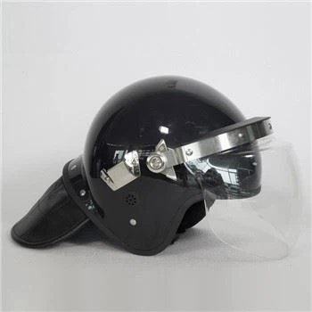 پولیس کے استعمال کے لئے فساد ہیلمٹ